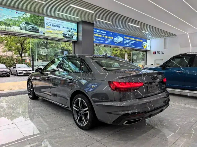 Audi A4L — Фото автомобиля 5