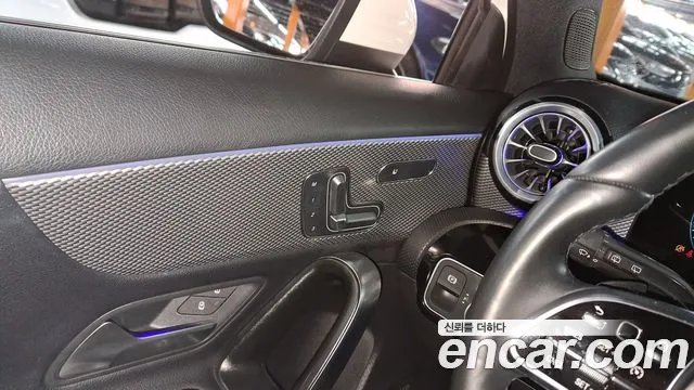 Mercedes-Benz A-Class — Фото автомобиля 16