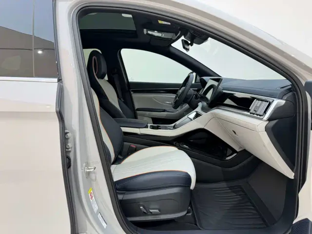 BYD Song PLUS — Фото автомобиля 10