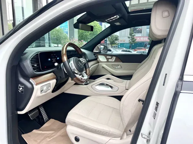 Mercedes-Benz GLS-Class — Фото автомобиля 4