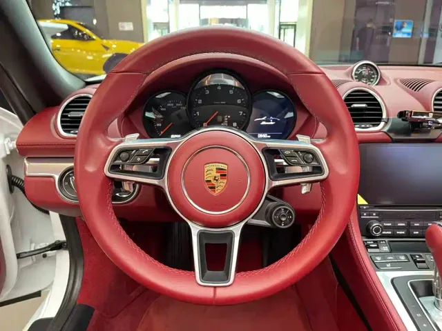 Porsche 718 — Фото автомобиля 9