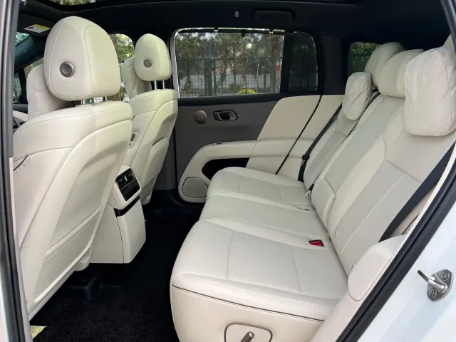 Li Auto i6 — Фото автомобиля 10
