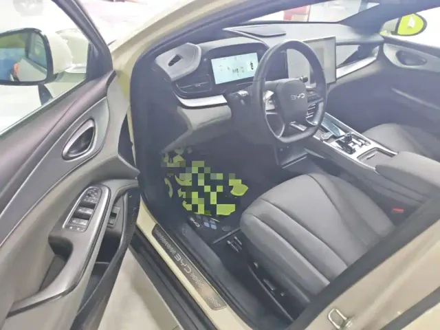BYD Seal 07 DM-i — Фото автомобиля 15