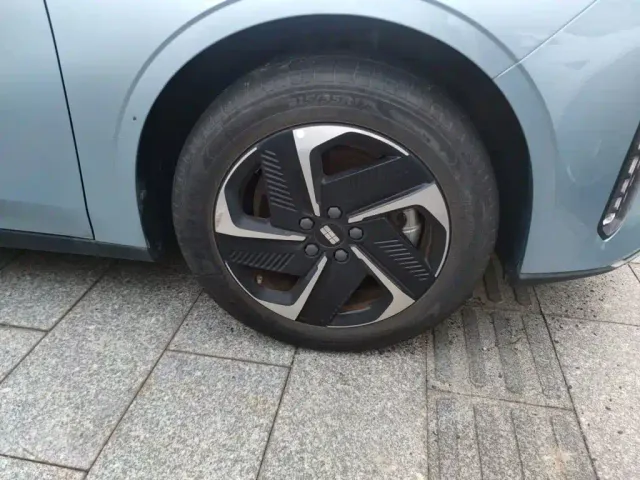 Geely Galaxy L6 — Фото автомобиля 8