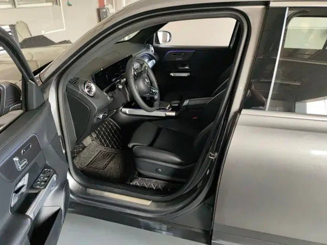Mercedes-Benz EQB — Фото автомобиля 5