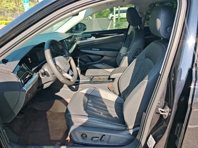 Volkswagen Passat — Фото автомобиля 17