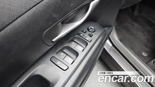 Hyundai Tucson Tucson (NX4) Бензин 1.6 турбо 2WD — Фото автомобиля 27
