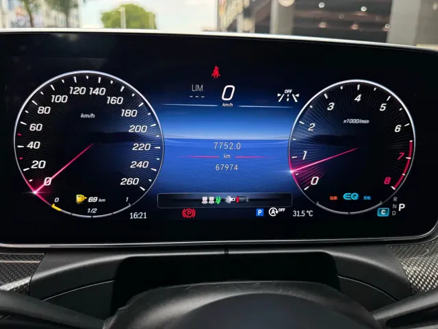 Mercedes-Benz C-Class — Фото автомобиля 4