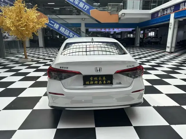 Honda Civic — Фото автомобиля 15