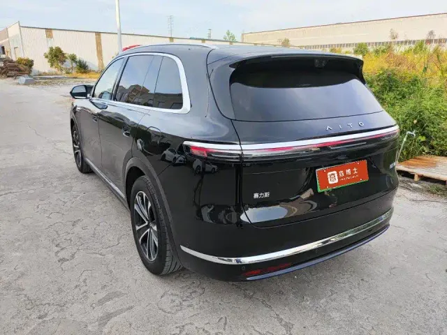 Aito M7 — Фото автомобиля 4