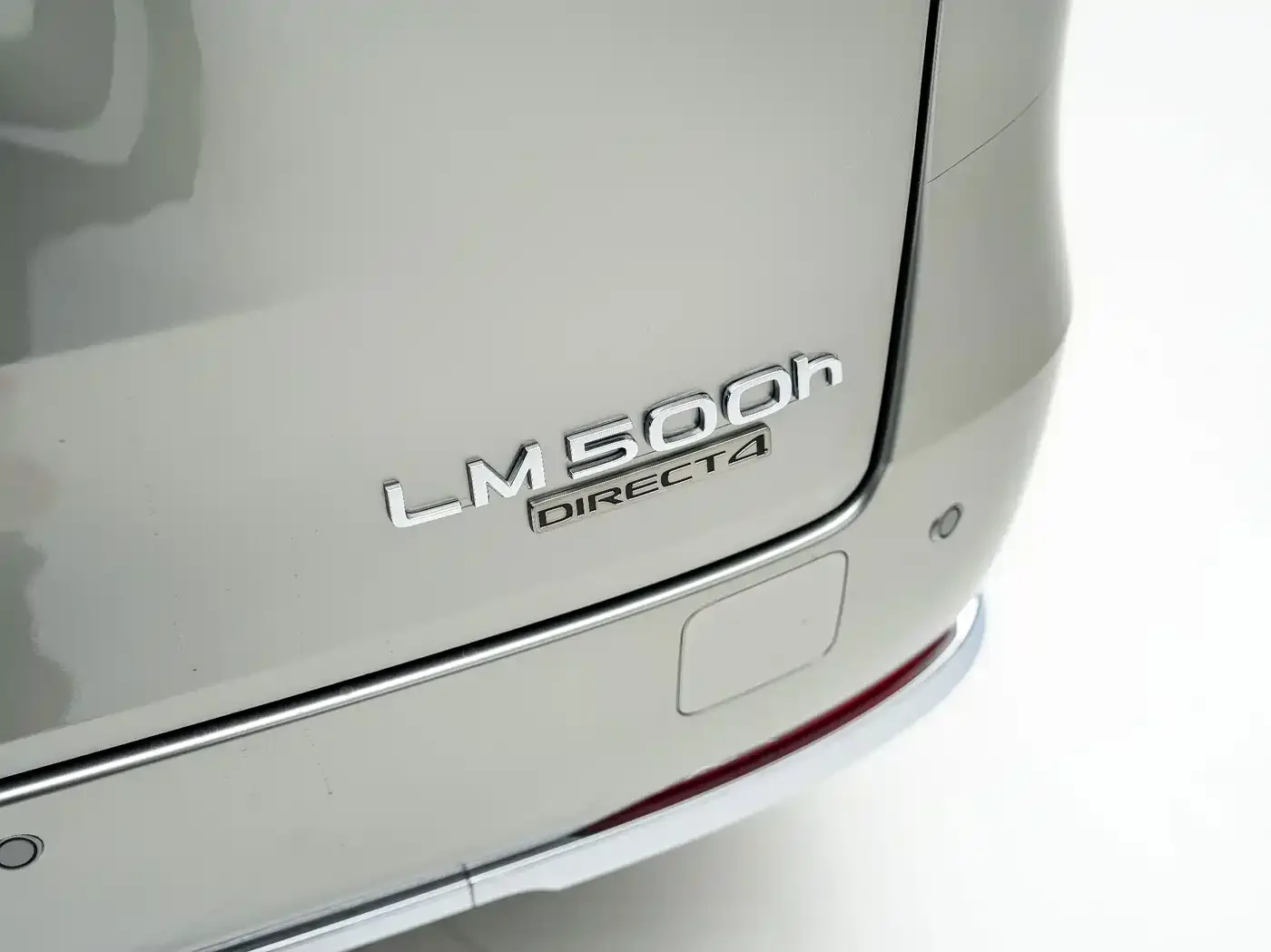 Lexus Lexus LM 2025 Model 500h Six-Seater Prestige Edition — Фото автомобиля 9