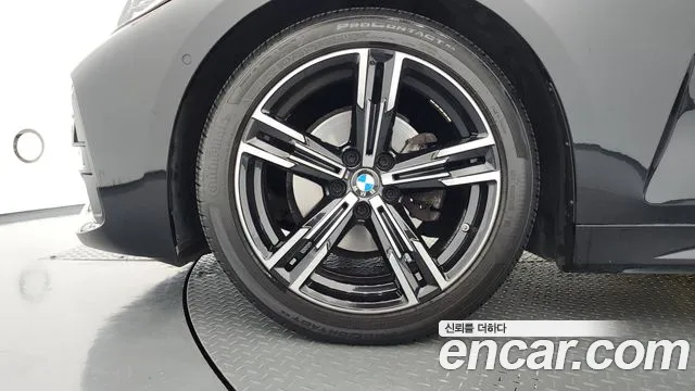 BMW 4 Series G22 — Фото автомобиля 4