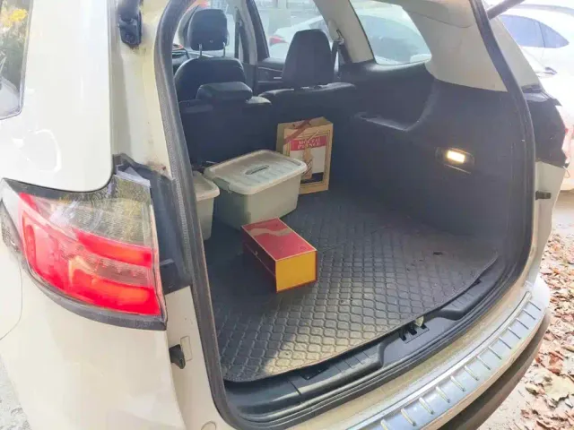 Ford Edge — Фото автомобиля 13