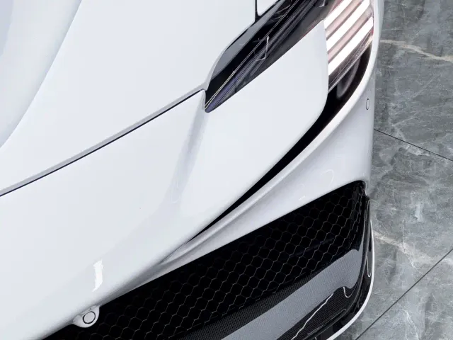 Ferrari SF90 — Фото автомобиля 10