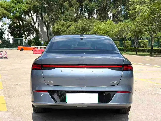 Xpeng P5 — Фото автомобиля 9