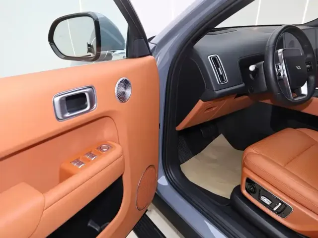 Li Auto Li L8 2025 Ultra Smart Renewal Edition — Фото автомобиля 24