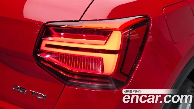 Audi Q2 — Фото автомобиля 8