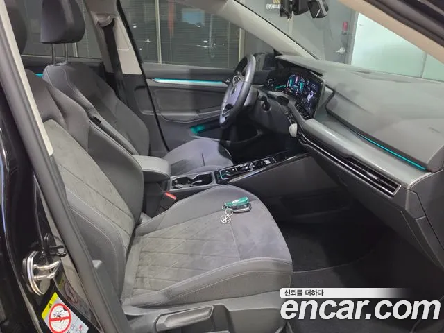 Volkswagen Golf Golf 8 поколение 2.0 TDI Prestige — Фото автомобиля 13