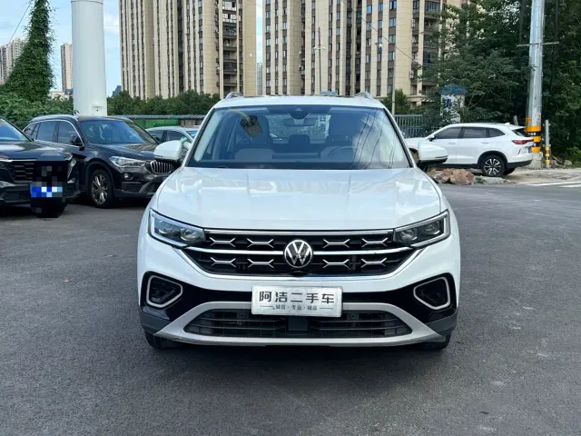 Volkswagen Tayron — Фото автомобиля 2
