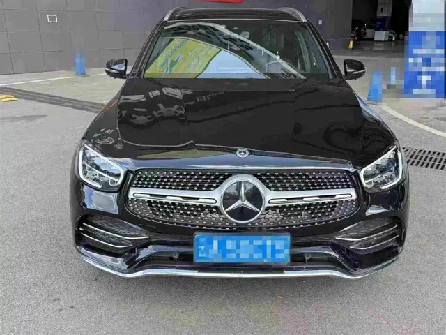 Фотография автомобиля — Mercedes-Benz GLC-Class