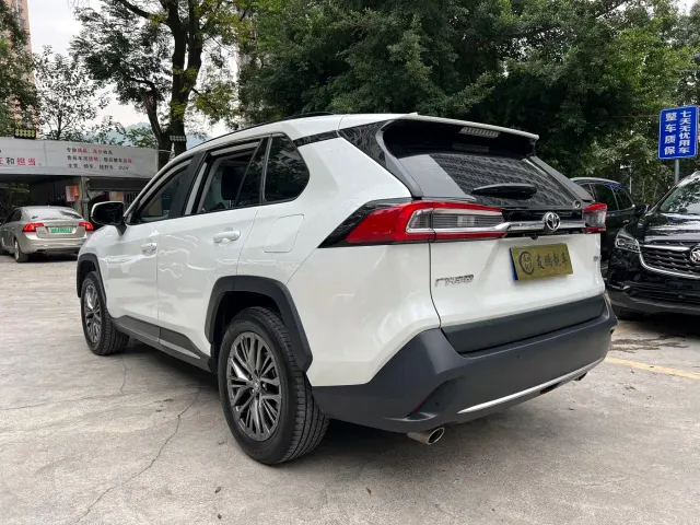 Toyota Wildlander — Фото автомобиля 17