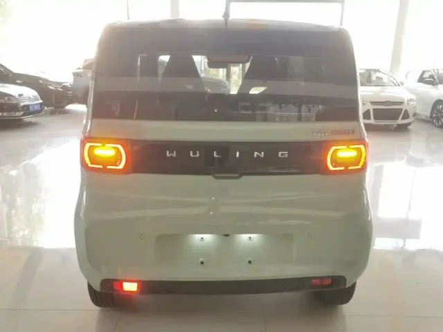 Wuling Hongguang Mini EV — Фото автомобиля 5