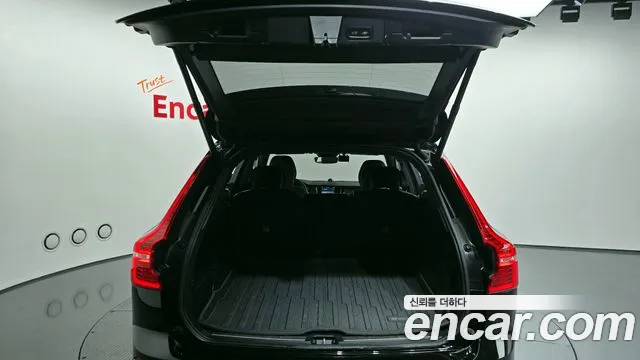 Вольво XC60 — Фото автомобиля 16