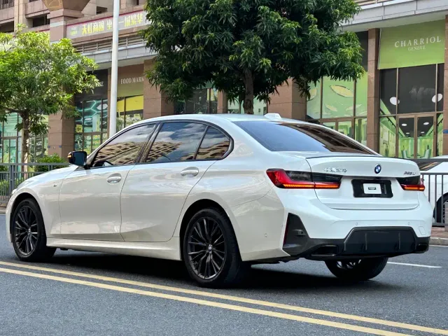 BMW 3 Series — Фото автомобиля 4