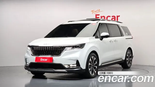 Kia Canival — Фото автомобиля 3