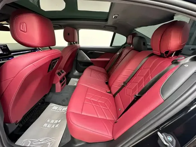 BMW 5 Series — Фото автомобиля 7