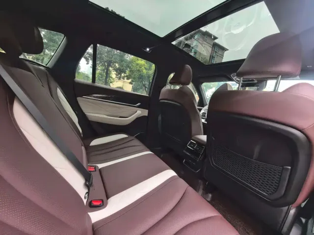 Geely Xingyue L — Фото автомобиля 9