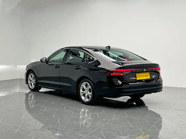 Honda Accord — Фото автомобиля 4