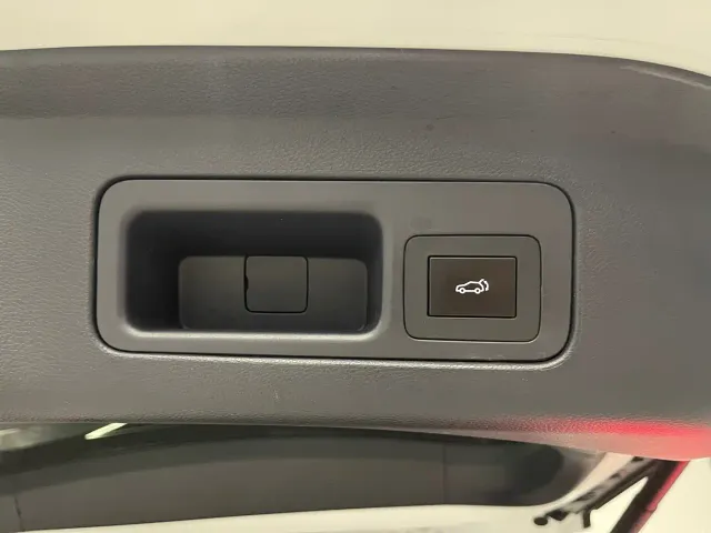 GAC Trumpchi M8 — Фото автомобиля 28