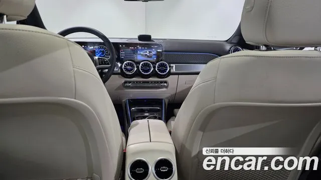 Mercedes-Benz EQB — Фото автомобиля 16