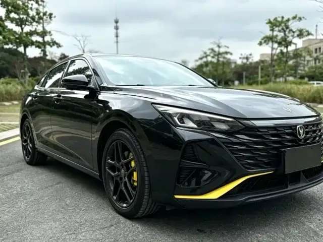 Dongfeng Yixuan — Фото автомобиля 3