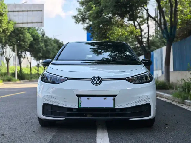 Volkswagen ID.3 — Фото автомобиля 2
