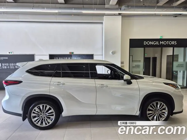 Toyota Highlander — Фото автомобиля 14