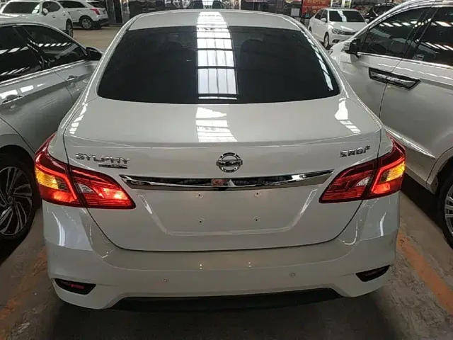 Nissan Sylphy — Фото автомобиля 5