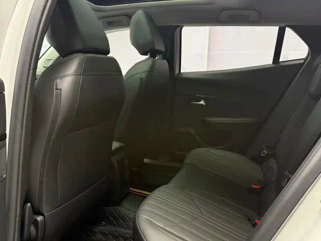 Peugeot 2008 — Фото автомобиля 9