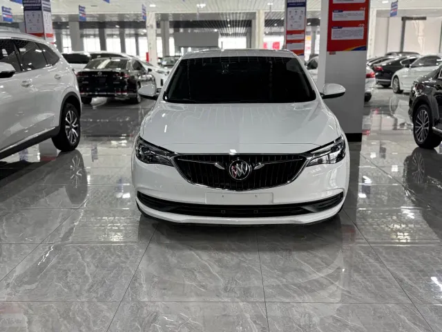 Buick Excelle — Фото автомобиля 2