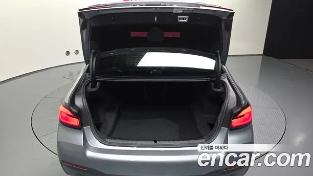 BMW 5 Series G30 — Фото автомобиля 26