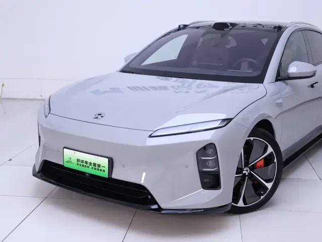 Фотография автомобиля — Nio ET5 Touring
