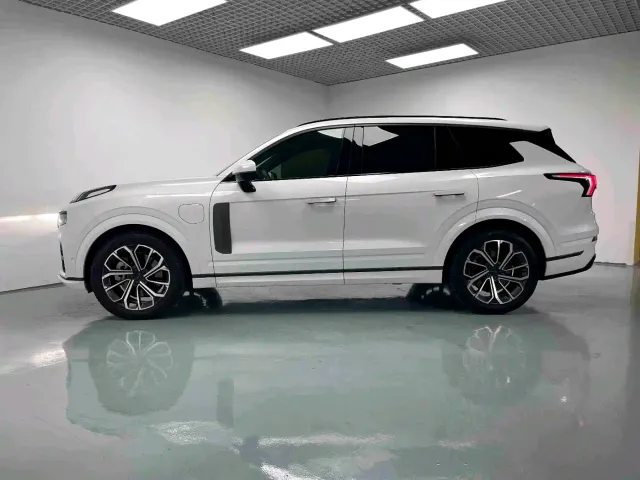 Lynk & Co 09 EM-P — Фото автомобиля 4