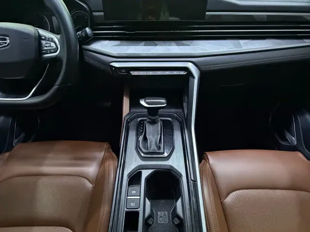 Geely Vision X6 — Фото автомобиля 18
