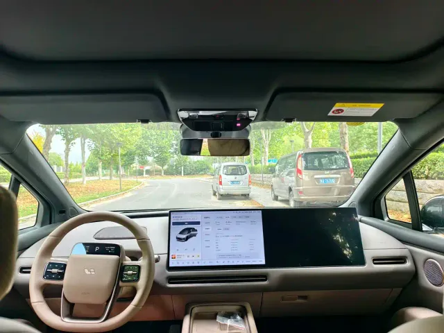 Li Auto i6 — Фото автомобиля 6
