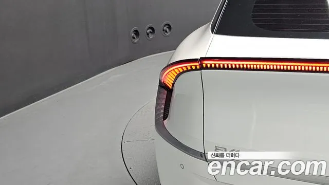 Kia EV6 — Фото автомобиля 8