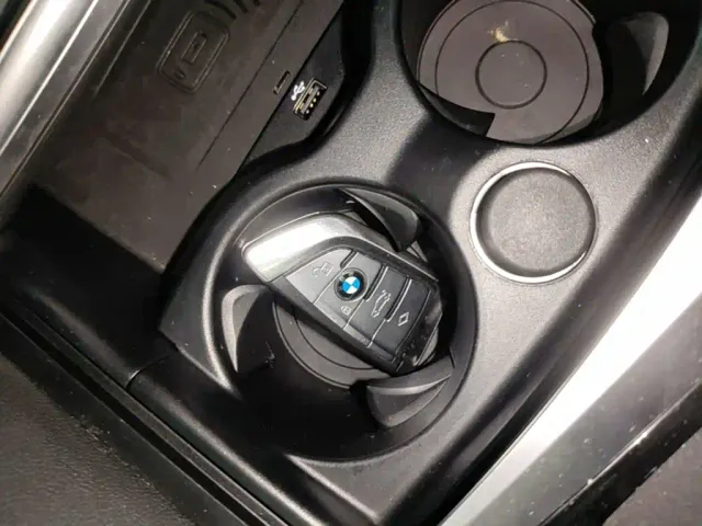 BMW 5 Series — Фото автомобиля 8