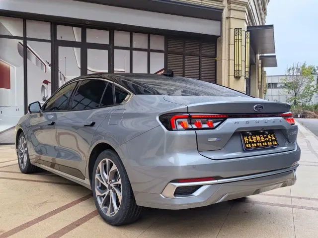 Ford Mondeo — Фото автомобиля 4
