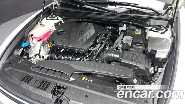 Hyundai Grandeur GN7 — Фото автомобиля 9