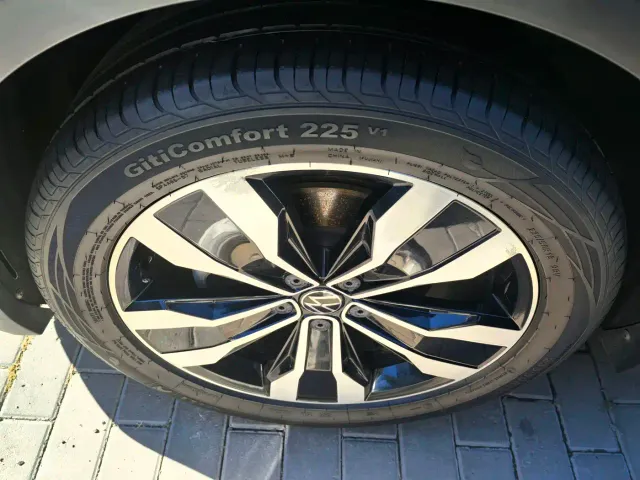 Volkswagen Tiguan L — Фото автомобиля 2